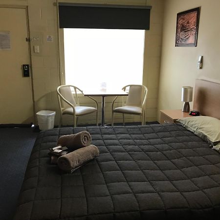 本杰明辛格尔顿汽车旅馆 外观 照片